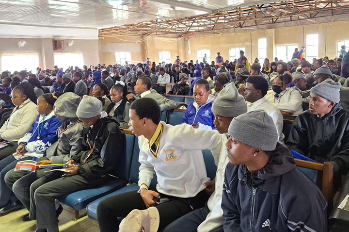 Unisa-strengthens-student-recruitment-drive-Orange-Farm-exhibition-720-478.jpg